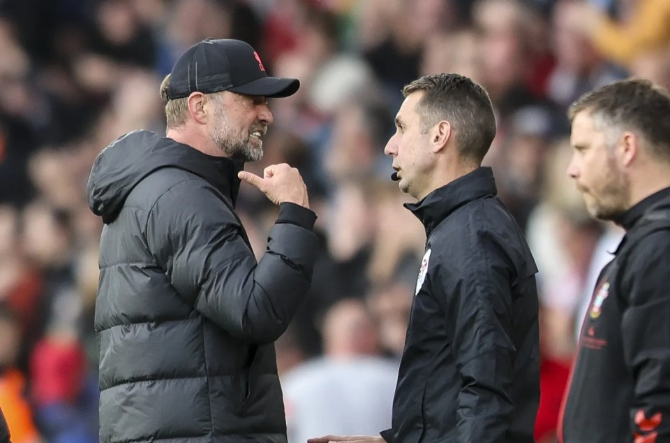 Read more about the article ‘He’s done’ – Liverpool legend says David Coote will never ref again after insulting club and Jurgen Klopp