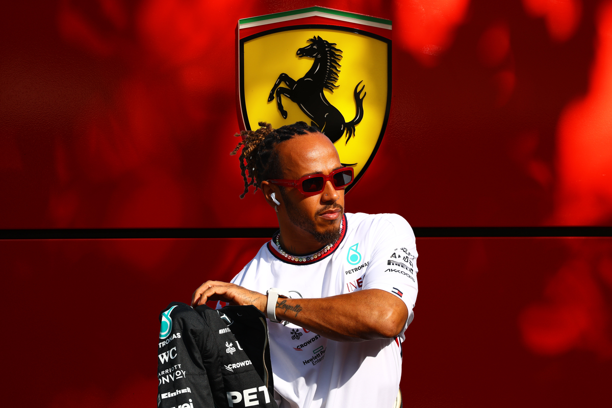 Read more about the article Lewis Hamilton will have ‘weird’ statistic on his mind ahead of Ferrari move, says Sky F1 expert