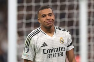 Read more about the article France fans ‘don’t like Mbappe anymore’ as Real Madrid told to change Bellingham role to help him