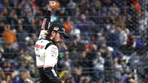 Read more about the article Winners, losers after Martinsville NASCAR Cup playoff race won by Ryan Blaney