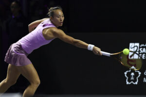 Read more about the article Zheng beats Krejcikova 6-3, 7-5 to reach final of WTA Finals