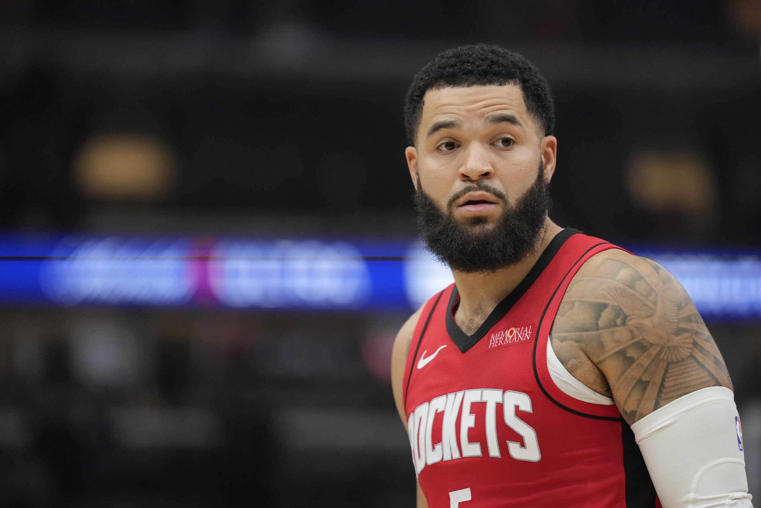 Read more about the article Rockets PG Fred VanVleet fined $50K, avoids suspension for ‘profane language’ toward officials following ejection