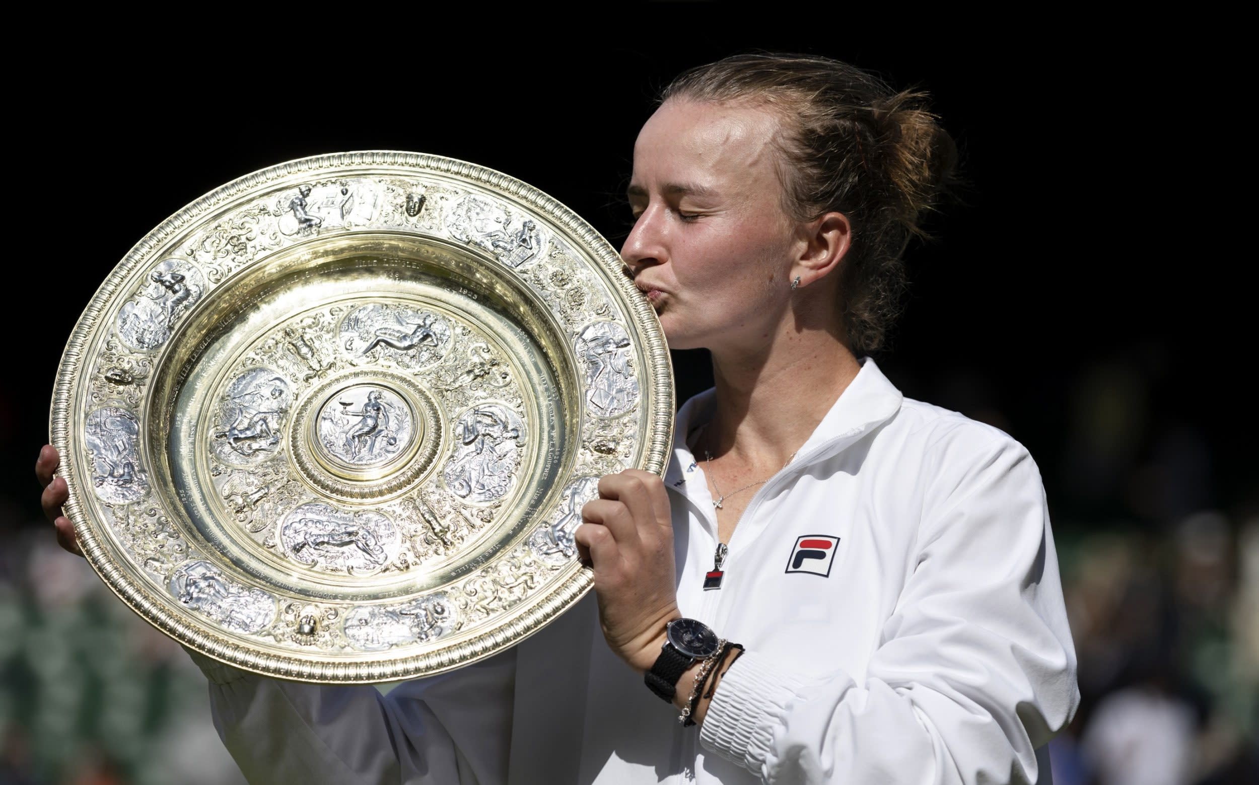 You are currently viewing Wimbledon champion Barbora Krejcikova hits back after US journalist mocks her ‘forehead’