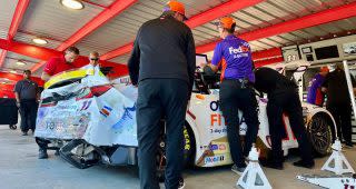 You are currently viewing Denny Hamlin crashes in pivotal Martinsville practice