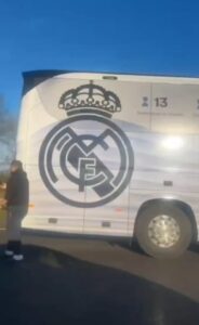 Read more about the article Real Madrid team bus crashes into lorry on M40 after Liverpool defeat