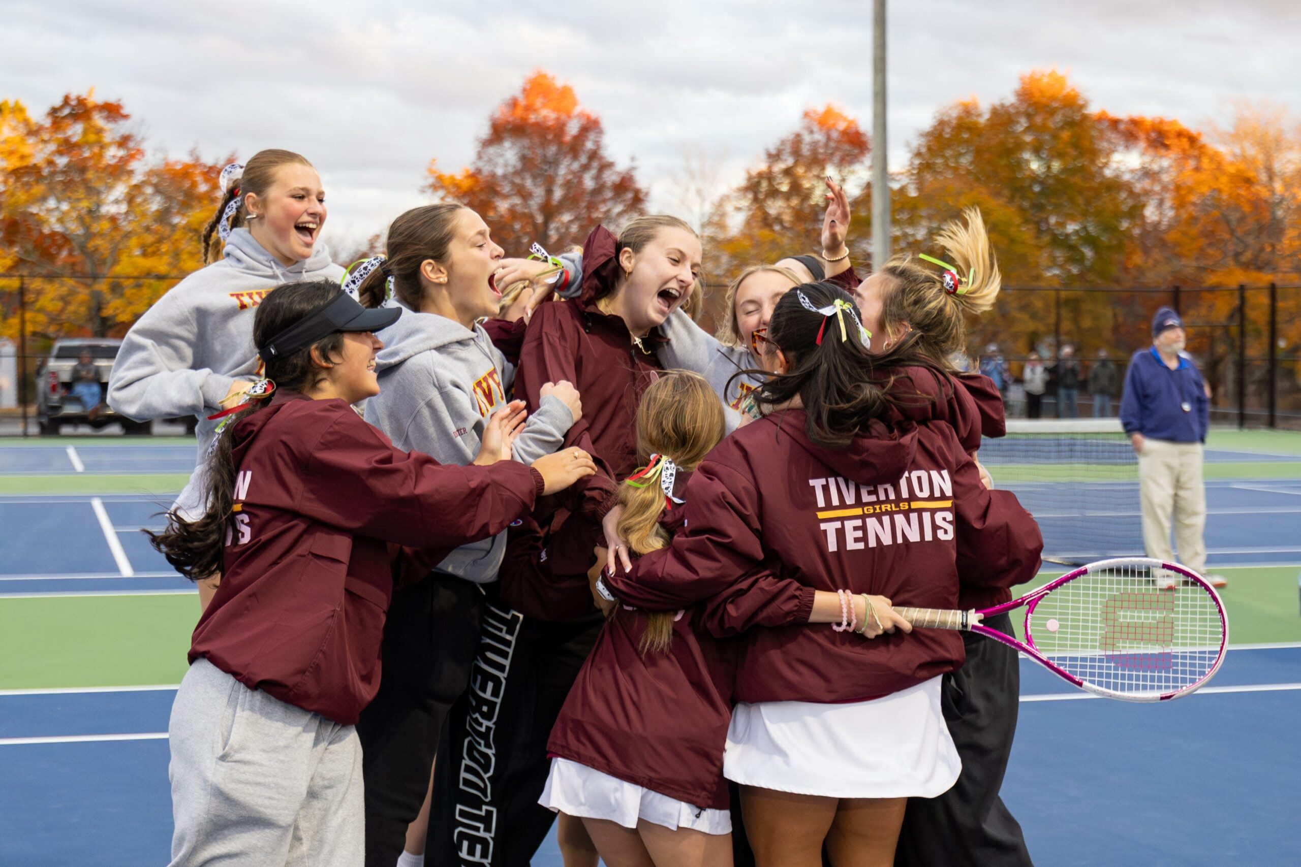 You are currently viewing An unlikely duo sends Tiverton girls tennis to glory with winner-take-all match