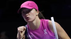 Read more about the article Swiatek shakes off rust to beat Krejcikova at WTA Finals