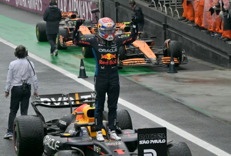 Read more about the article Verstappen in sight of exclusive club of four-time F1 champions