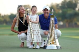 Read more about the article Emotional Rory McIlroy thanks wife Erica for ‘sticking by me’ after winning DP World Tour Championship