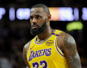 Read more about the article LeBron James endorses Kamala Harris for president with video blasting Donald Trump’s past comments on race