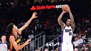 Read more about the article DeRozan flexes clutch gene in Kings’ road win over Hawks