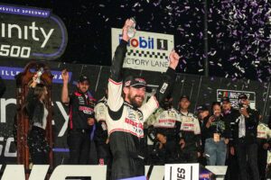 Read more about the article NASCAR Through the Gears: Wallbangers, haymakers and F-bombs at Martinsville