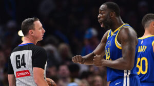 Read more about the article Draymond earns tech for ‘unsportsmanlike flail’ in Warriors-Thunder