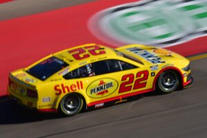 Read more about the article Joey Logano wins third NASCAR Cup Series championship at Phoenix Raceway