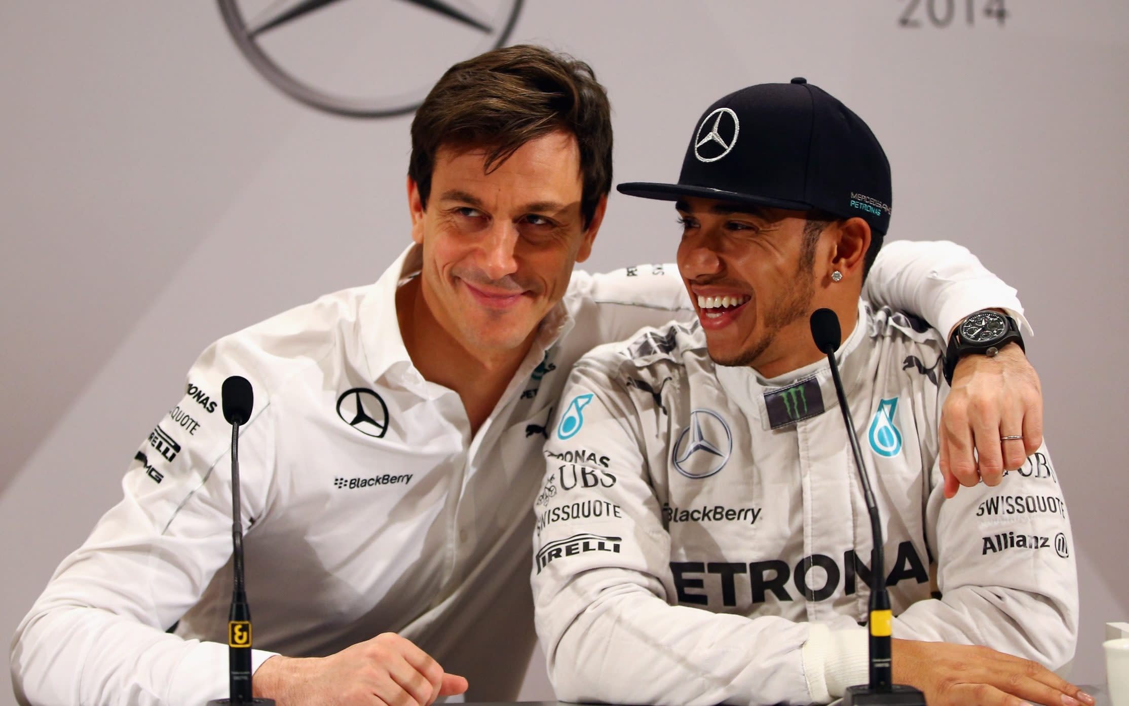 Read more about the article Toto Wolff clarifies Lewis Hamilton comments after questioning his ‘cognitive sharpness’