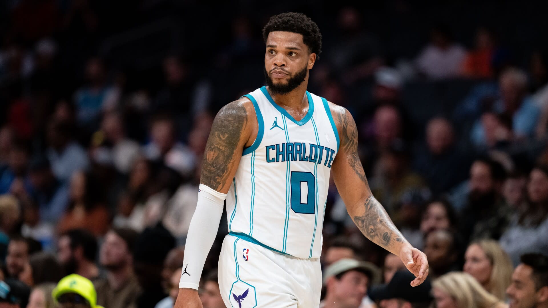 You are currently viewing Hornets Miles Bridges out with bruised knee, to be reevaluated in two weeks