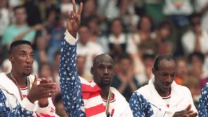 Read more about the article Michael Jordan’s flag from Dream Team Olympic medal ceremony auctioned for $1.8 million