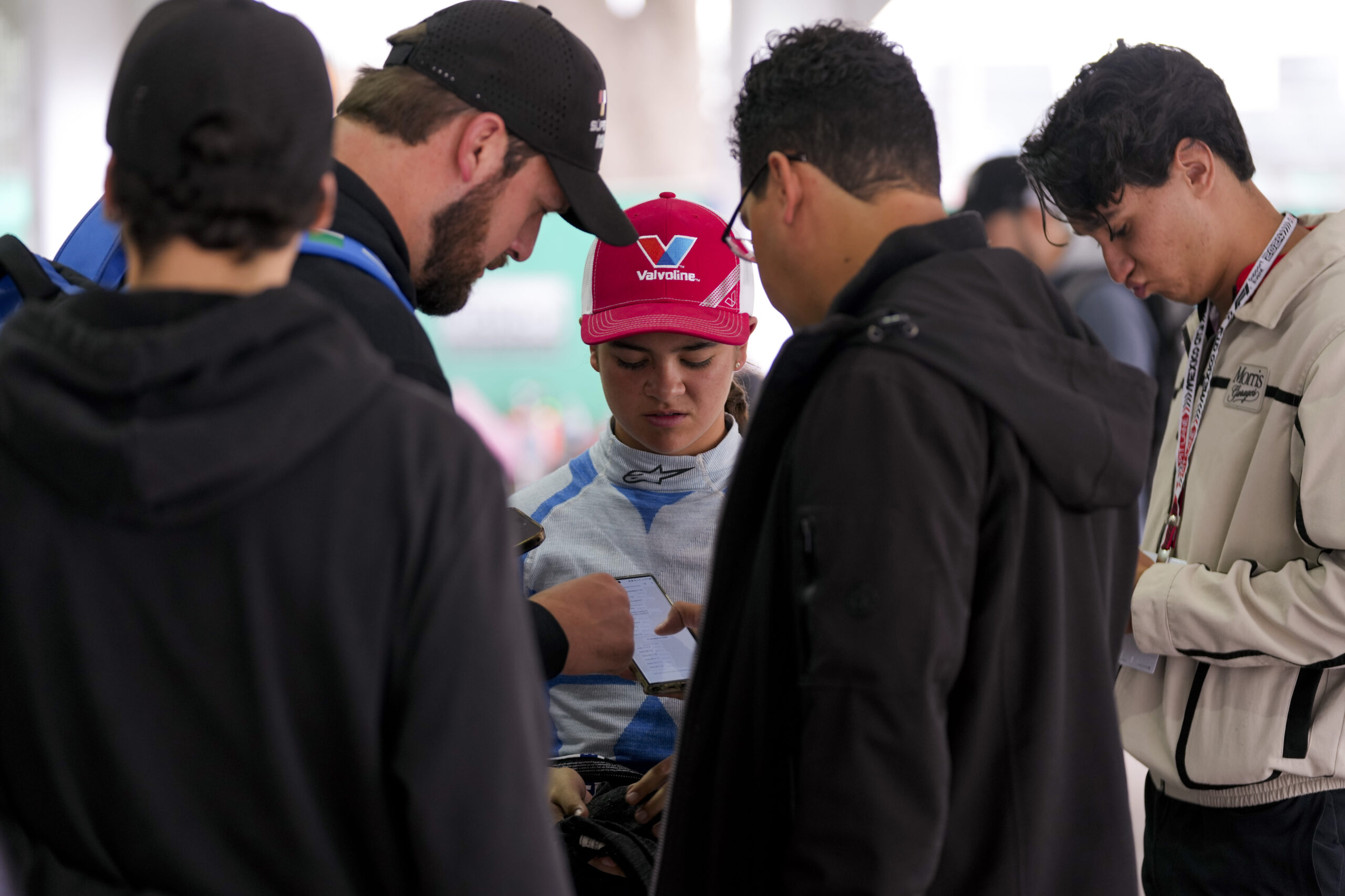 You are currently viewing A teenage Mexican girl is racing against men and dreaming of reaching Formula 1