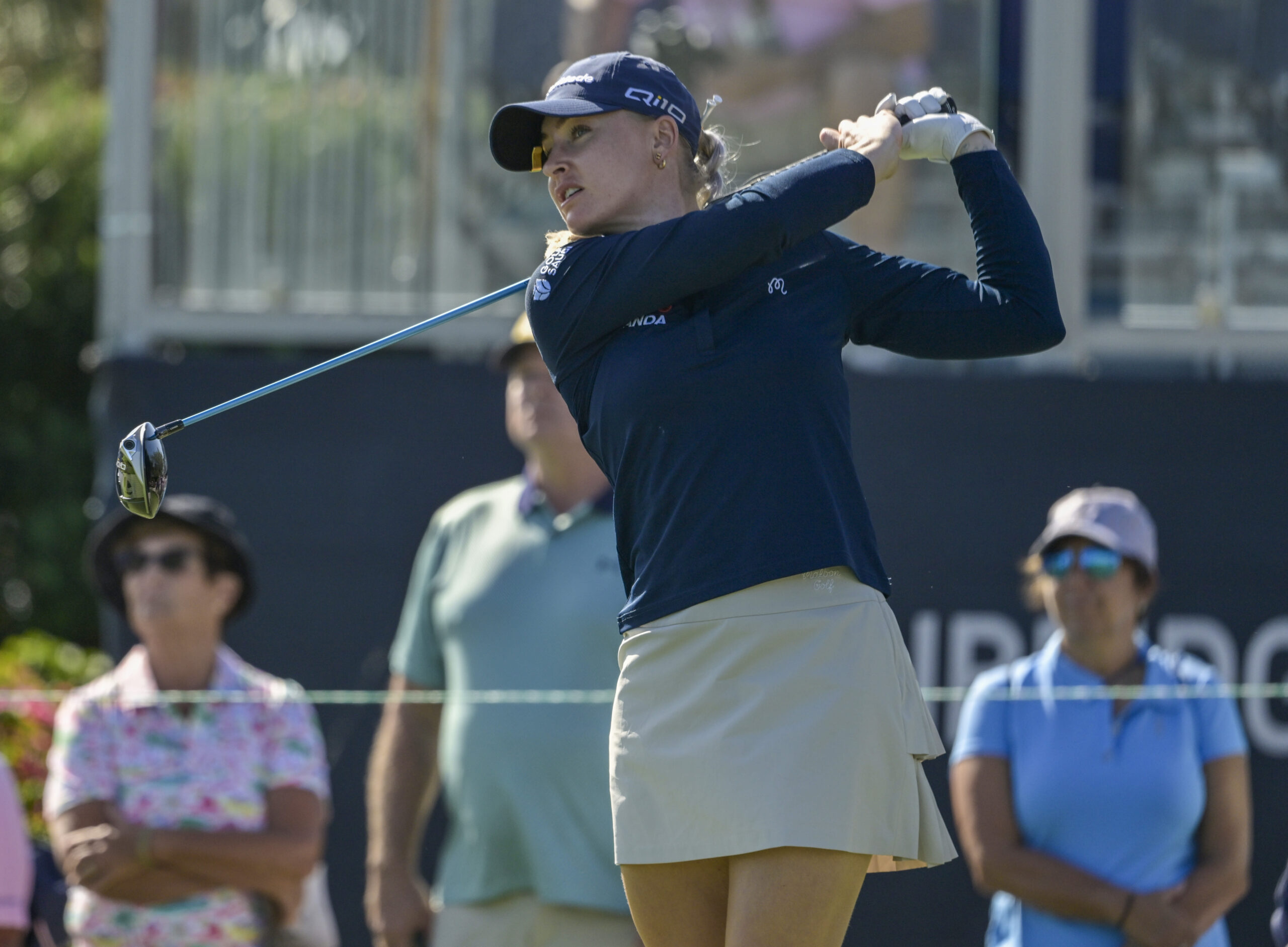 You are currently viewing Charley Hull makes more birdies for more vacation time and a 2-shot lead over Nelly Korda