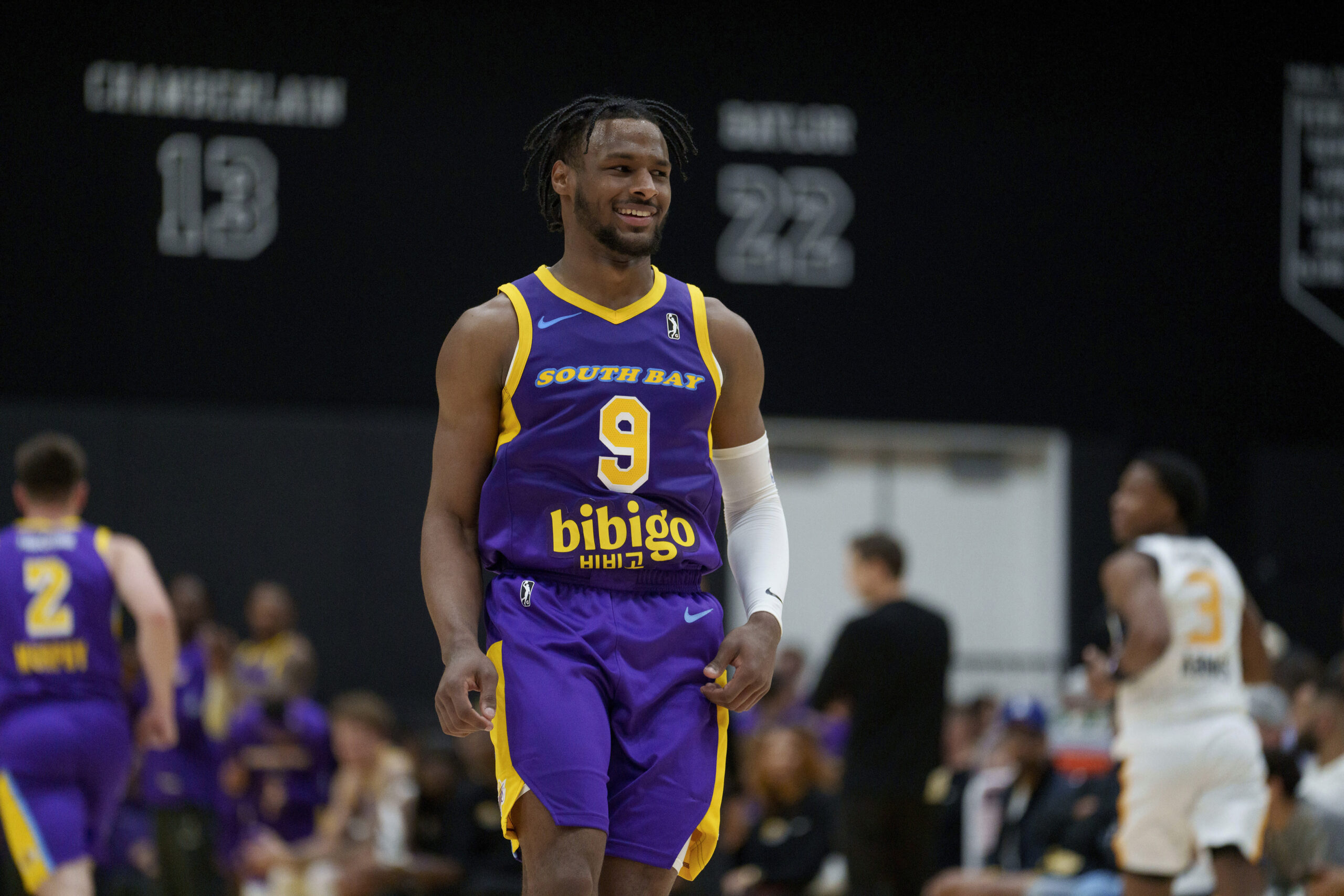 You are currently viewing Bronny James scores 6 points in G League debut