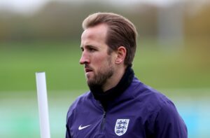 Read more about the article ‘I understand them’ – Anthony Gordon responds to England teammate Harry Kane calling out Premier League dropouts