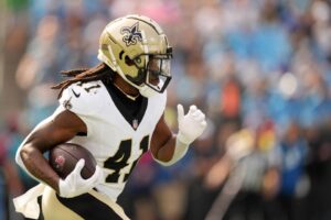 Read more about the article ‘Guys will follow behind him‘ – Alvin Kamara runs into pantheon of New Orleans legends as last man standing of all-world 2017 draft class