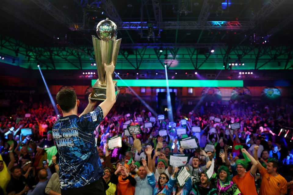 Read more about the article Luke Humphries, Luke Littler and Michael van Gerwen deliver verdict on radical World Championship format change