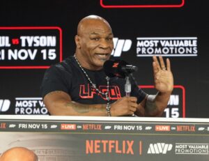 Read more about the article Mike Tyson names his current favourite top five boxers – Oleksandr Usyk isn’t included