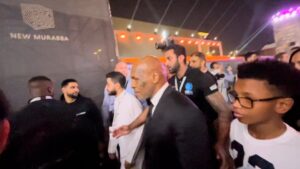 Read more about the article ‘He might punch you’ – Amir Khan gave funny response when Mike Tyson interrupted his interview before Tyson Fury fight