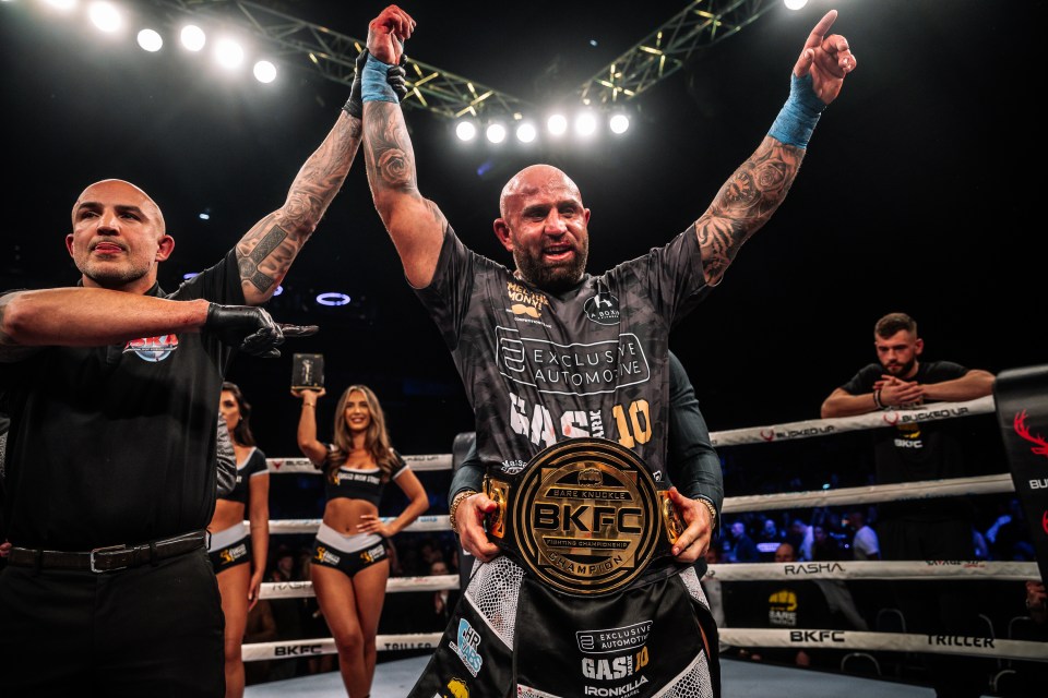 Read more about the article ‘Let’s go Newcastle!’ – Conor McGregor rallies crowd at BKFC 68 after insane main event crowns Cumbrian as new European champion