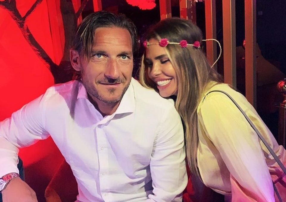 Read more about the article Francesco Totti accused of leaving his eight-year-old daughter home alone by his estranged wife