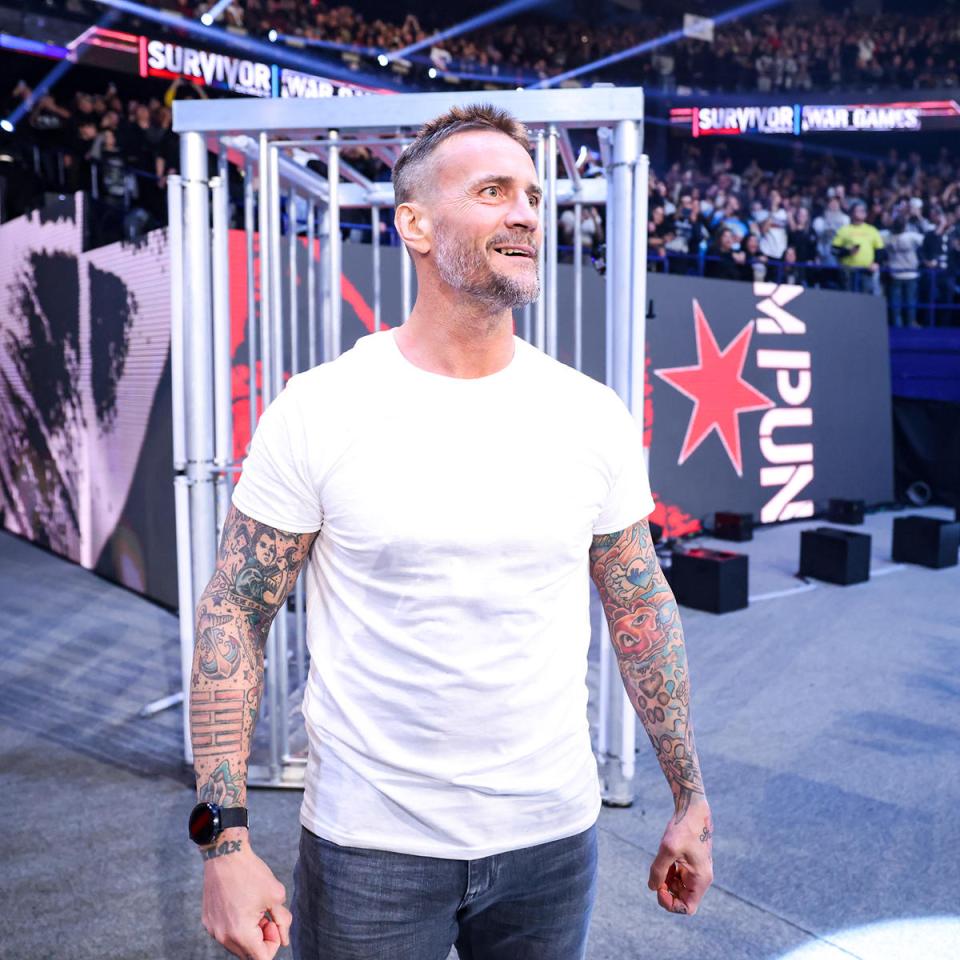 Read more about the article Stone Cold’s two-word response to ‘backstage chaos’ in CM Punk’s WWE Survivor Series return that freaked Triple H out