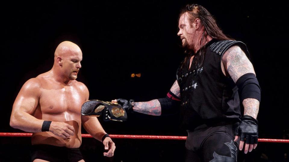 Read more about the article ‘He was gone’ – The Undertaker broke bone taking insane emergency action after knocking out Stone Cold Steve Austin in WWE title match