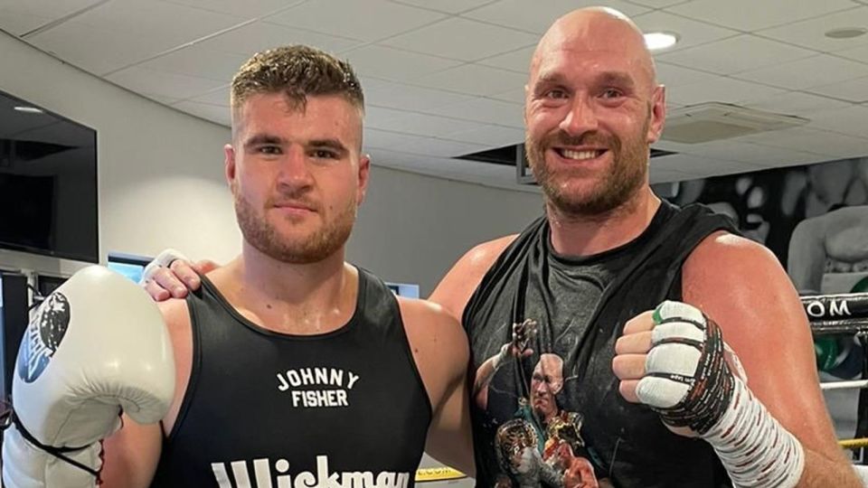 You are currently viewing I’ve sparred Tyson Fury but heavyweight who lost to Daniel Dubois is ‘more technically gifted’