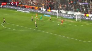 Read more about the article ‘Embarrassing’ – Ex-Chelsea star Hakim Ziyech misses open goal from eight yards out in miss of season contender