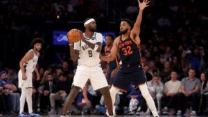 Read more about the article Back at center, Karl-Anthony Towns having a strong start to season for Knicks: ‘I feel I’m a better version of myself’