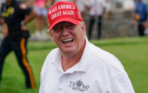 Read more about the article Why a Donald Trump victory would be good for golf’s merger deal