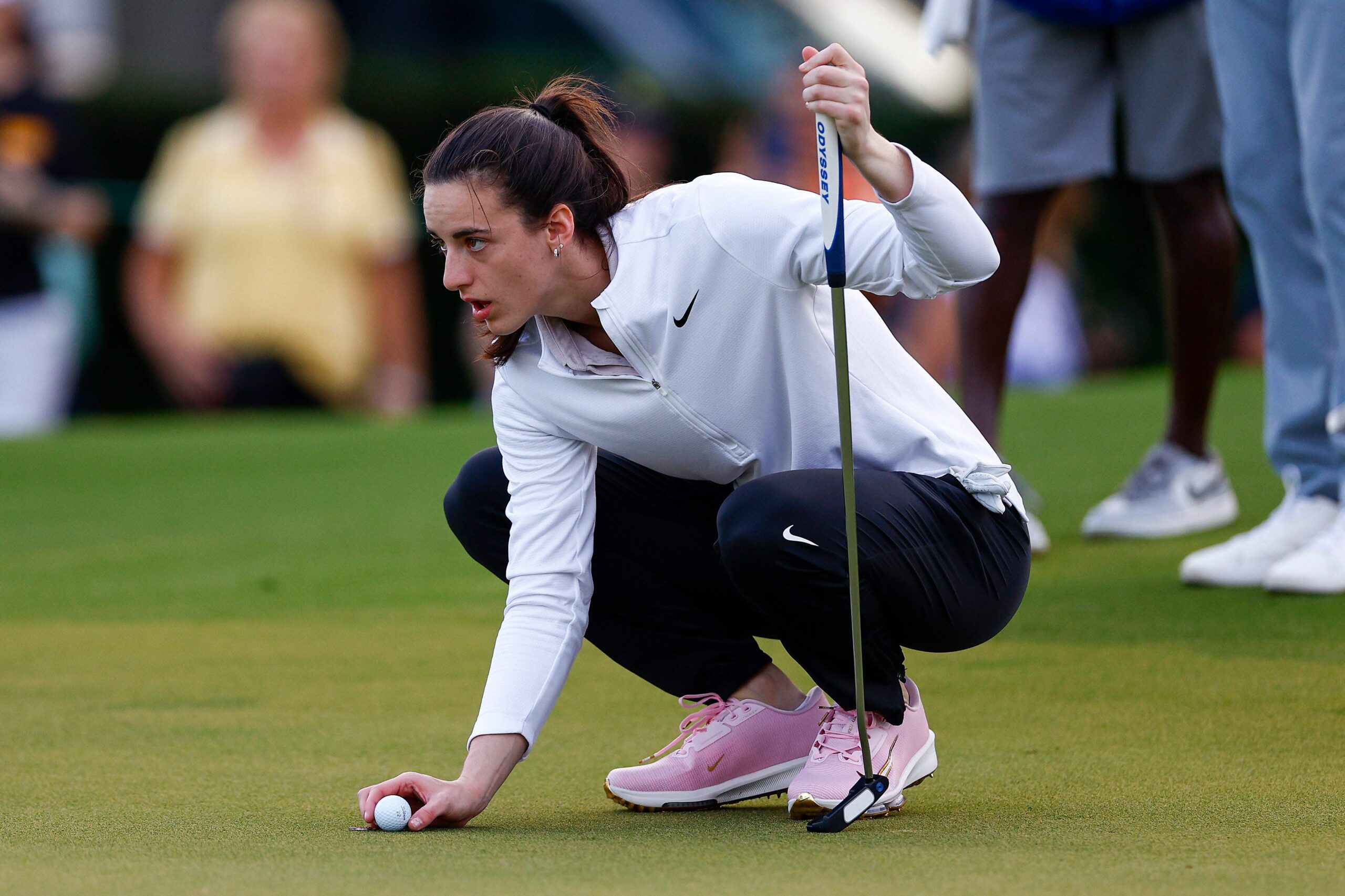 You are currently viewing Indiana Fever star Caitlin Clark’s shiny gold Nike golf shoes turn heads at LPGA pro-am