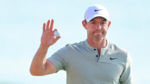 Read more about the article McIlroy leads Race to Dubai despite ‘sloppiness’