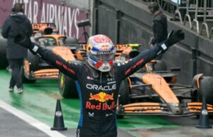 Read more about the article Verstappen strikes title blow with chaotic Brazilian GP win, Norris sixth