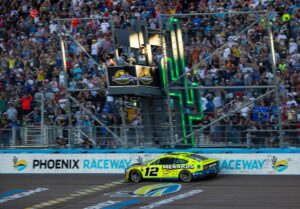 Read more about the article NASCAR Cup Series Championship Race live updates, leaderboard, highlights at Phoenix Raceway