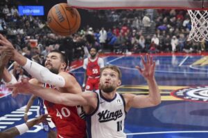 Read more about the article Clippers beat Kings for fourth win in a row and first NBA Cup victory