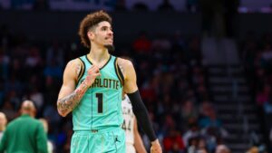 Read more about the article LaMelo Ball fined $100,000 for ‘making an offensive and derogatory comment in a postgame interview’