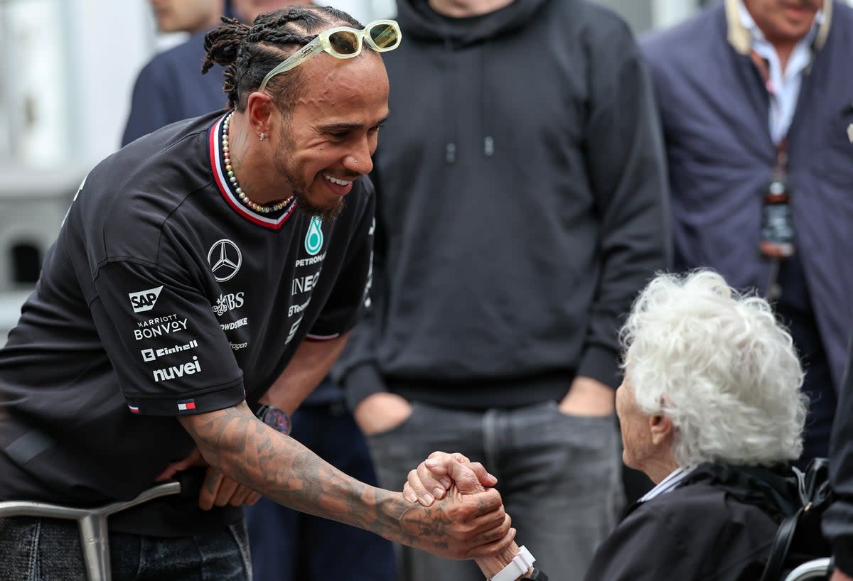 Read more about the article Lewis Hamilton pays tribute to Mary McGee after female motorsport pioneer’s death at 87