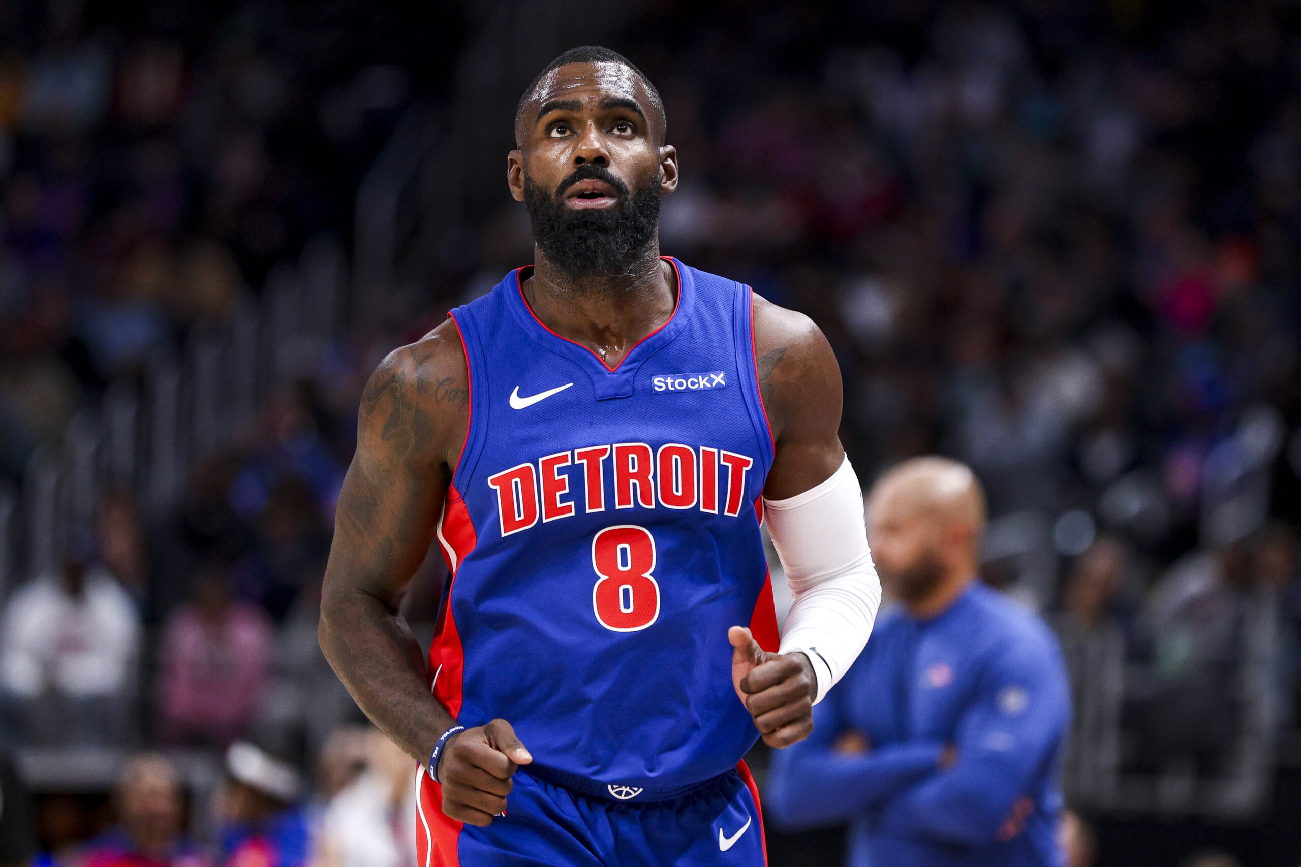 You are currently viewing Pistons’ Tim Hardaway Jr. taken off court in wheelchair after multiple head injuries in win over Heat