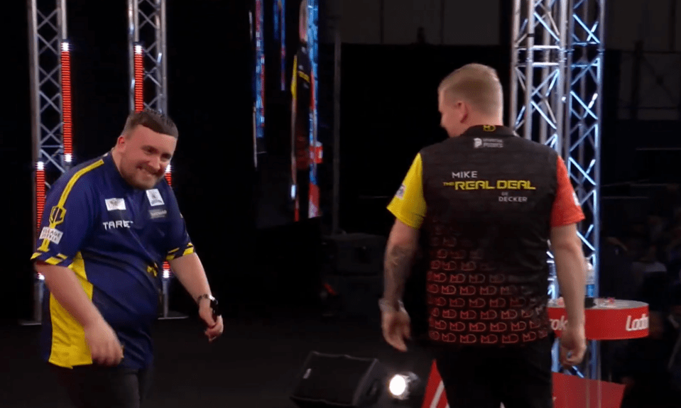 Read more about the article Luke Littler reveals cheeky message from Mike De Decker after destroying him in Players Championship quarter-final