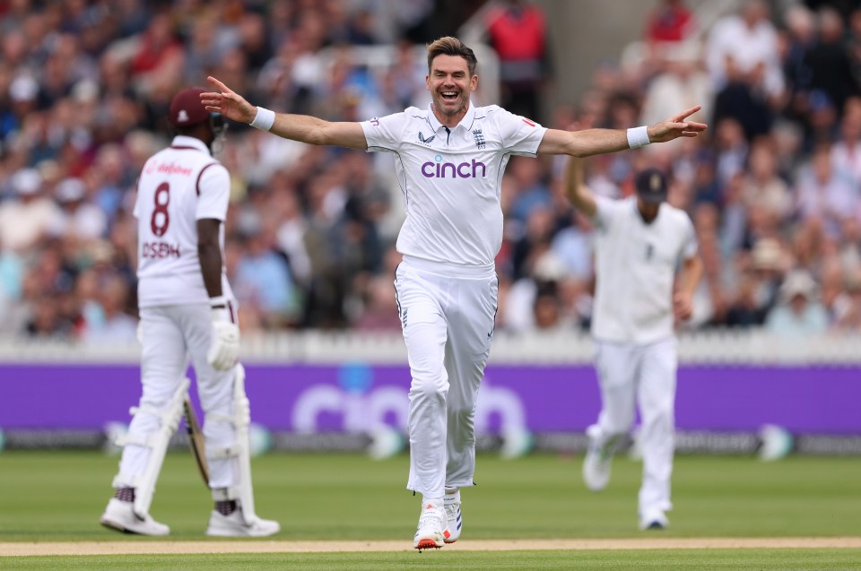 You are currently viewing Top ten Test wicket takers of all time: James Anderson retires after taking 704th scalp and joins cricket legends on star-studded list