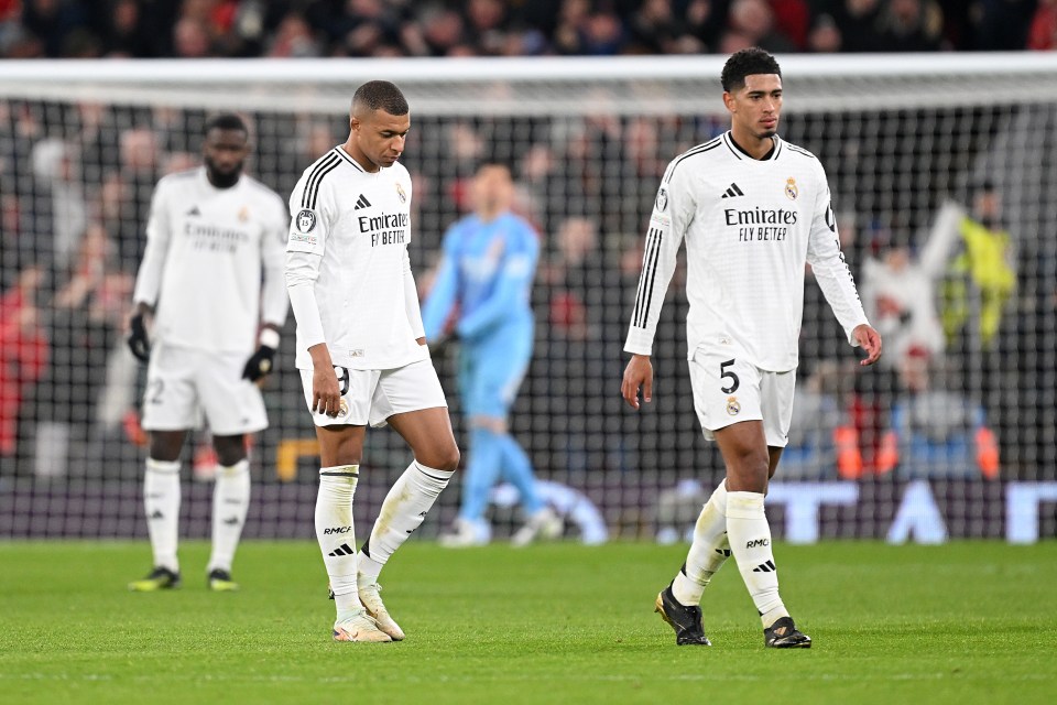 You are currently viewing Real Madrid stars Jude Bellingham and Kylian Mbappe ruthlessly booed by Liverpool supporters – and fans think they know why