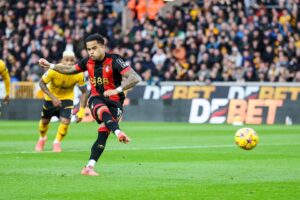 Read more about the article Bournemouth star Justin Kluivert creates Premier League history with stunning 67-year first at Wolves