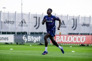 Read more about the article No plans for Paul Pogba to train at Man United after Juventus contract ripped up